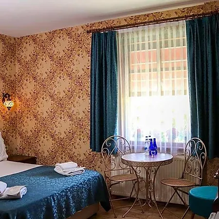 Otel Doruk Ayvalı